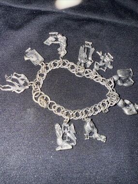 Coro Silver-Tone Charm Bracelet 7”1/4 vintage